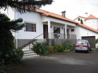 TALL  PINE  HOUSE (Bargain)